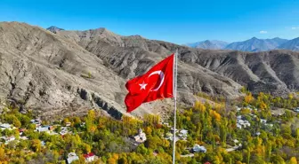 Erzurum'un Tortum ilçesi sonbaharın renklerine büründü