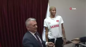 Melissa Vargas: 'Malatya'da olmaktan dolayı büyük mutluluk duyuyorum'