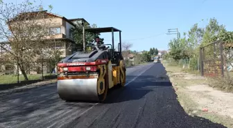 Akyazı ve Ferizli'de Mahallelerde Asfalt Çalışması