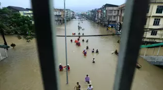 Myanmar'da Şiddetli Yağışlar Sel Felaketine Yol Açtı