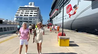 Bodrum'a Bahamalar ve Marshall Adaları bayraklı iki kruvaziyer geldi
