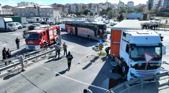 Tekirdağ Çerkezköy-Çorlu yolu Kızılpınar ışıklı kavşakta otobüs ile tırın çarpışması sonucu can pazarı yaşandı