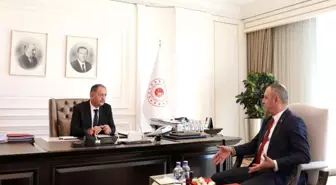 Zonguldak Belediye Başkanı, Lavuar Alanı Projesi ve Köprü Esnafı İçin Müjde Verdi