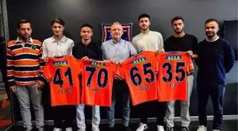 Başakşehir FK, 4 genç futbolcuyla sözleşme imzaladı