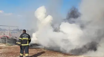 Burdur'da Ahır ve Samanlıkta Çıkan Yangın Söndürüldü