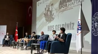 Zirvedeki Sporcu Buluşmaları Paneli Gençlerin Yoğun İlgiyle Gerçekleştirildi