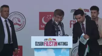 Ahmet Davutoğlu, Filistin'e Destek Mitinginde: 'Orada 75 Yıldır Süren Bir Zulüm Var Bunun Vebali Bütün İslam Dünyası Üzerindedir'