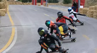 Erzincan'da Dünya Kaykay İniş Şampiyonası Tamamlandı