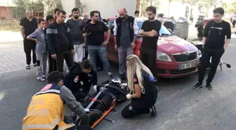 Tekirdağ Çorlu'da otomobille çarpışan motosikletli kurye yaralandı