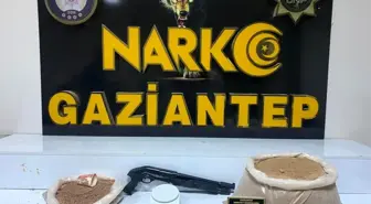 Gaziantep'te 22 Kilo Eroin Ele Geçirildi, 3 Şüpheli Tutuklandı