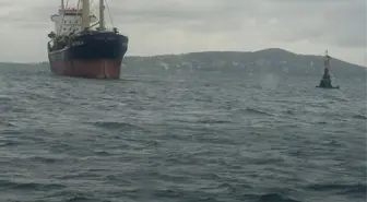 İstanbul Boğazı'nda Kuru Yük Gemisi Karaya Oturdu