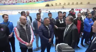 SPOR Bakan Osman Aşkın Bak Çocuklarınızı spor salonlarına getirin, kötü alışkanlıklardan uzak tutun