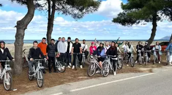 Sinop'ta Üniversiteli Aktif Gençlik Öğrenci Topluluğu Bisiklet Turu Düzenledi