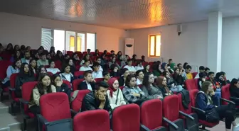Kahramanmaraş'ta 1. Akdeniz Bienali kapsamında şiir paneli düzenlendi