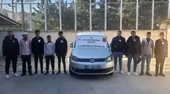 Afyonkarahisar'da İnsan Kaçakçılığı Operasyonu: 9 Yabancı Uyruklu Şahıs Yakalandı