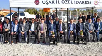 Uşak'ta Kurulan Güneş Enerjisi Santrali Köylerin Sokak Aydınlatmasını Karşılayacak