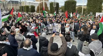 İsveç'te İsrail'in Gazze'deki hastaneye saldırısını protesto