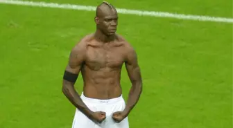 Balotelli'den Ibrahimovic'in eleştirilerine zehir zemberek yanıt: Bu biraz aptalca bir açıklama