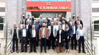 MHP Muğla İl Başkanı Oğuz Akarfırat ve Yönetim Kurulu Mazbatasını Aldı