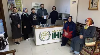 Öğrenciler kumbaralarda biriktirdikleri parayı Filistin'e bağışladı