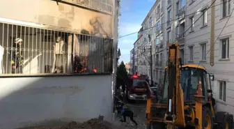 Çorlu'da Kepçe Kazısı Sonucu Doğalgaz Borusu Patladı