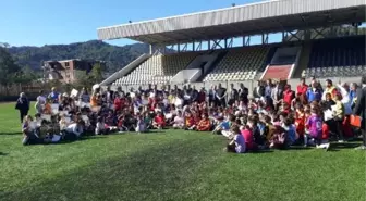 Arhavi'de Grassroots Herkes İçin Futbol Şenliği Düzenlendi