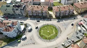 Bandırma Belediyesi Yeşil Alanları Artırıyor ve Ulaşımı Düzenli Hale Getiriyor