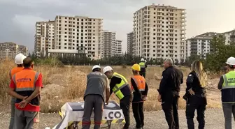 Malatya'da depremden etkilenen 2 bina patlayıcı kullanılarak yıkıldı