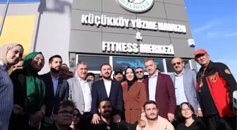 Gaziosmanpaşa'da Küçükköy Yüzme Havuzu ve Fitness Merkezi hizmete girdi