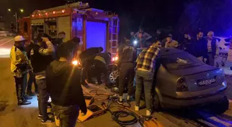 Sivas'ta trafik kazasında sürücü sıkıştı