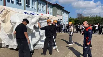 AFAD, lise öğrencilerine çadır kurulumu eğitimi verdi