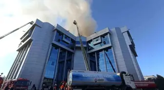 Konya Karatay Belediyesi Hizmet Binasında Yangın Çıktı