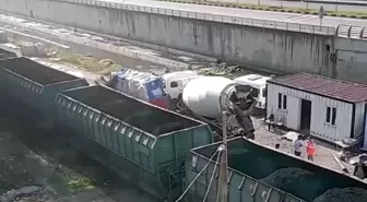 Zonguldak'ta Beton Mikseri ile Tren Çarpıştı