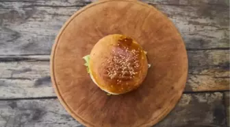 Cheesburger tarifi! 24 Ekim MasterChef Cheesburger nasıl yapılır?