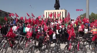 Mersin'de Öğretmenler Cumhuriyet Bayramı'nda Bisiklet Sürdü