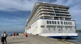 Marshall Adaları bayraklı kruvaziyer Bodrum'a geldi