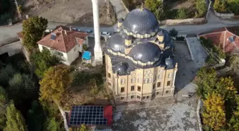 Yukarı Karahacılı Köyü Camisi Güneş Enerjisiyle Aydınlanıyor