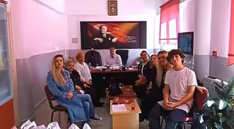 TYSD Kütahya Şubesi İhtiyaç Sahibi Çocuklara Mont ve Bot Dağıttı