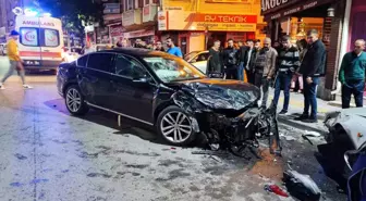 Sivas'ta 3 aracın karıştığı trafik kazasında 4 kişi yaralandı