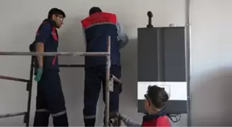 Talip çıkmayınca okulun doğal gaz dönüşüm işi, meslek lisesi öğrencilerine verildi