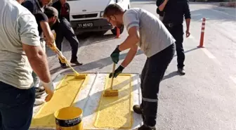 Bilecik İl Özel İdaresi Köylerde Yaya Çizgisi Çalışmalarına Devam Ediyor