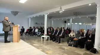 Münih'te DİTİB camilerinde görev yapacak fahri Kur'an Kursu öğreticilerine yeterlilik belgeleri verildi