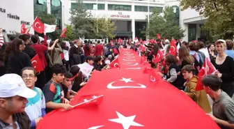 Artvin'de Cumhuriyet Yürüyüşü Gerçekleştirildi