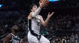 NBA'de San Antonio Spurs, Dallas Mavericks'e mağlup oldu