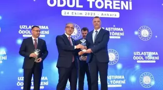 Mersin Cumhuriyet Başsavcısı Tolgahan Öztoprak'a ödül verildi