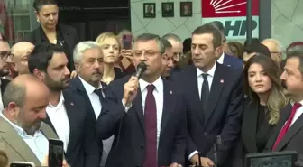 Özgür Özel, CHP Sakarya İl Başkanlığı'nda: 'Genel Merkezde Sağcı, Kerameti Kendinden Menkul Birtakım Danışmanlar Var, Yeni Öğrendik Katları Varmış,...