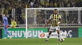 Fenerbahçe'nin Djiku'su ayağında kırık tespit edildi