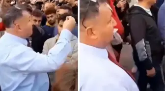 Emniyet müdür yardımcısı, protesto için toplanan gençleri dağıtırken kalabalıktan can alıcı bir soru geldi