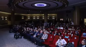 Atatürk Üniversitesi'nde Uluslararası Türkçe ve Türk Edebiyatı Kurultayı Başladı