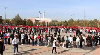 ESOGÜ'de Cumhuriyet Yürüyüşü Coşkusu